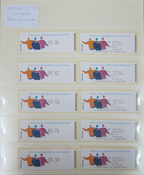 0265 (252).jpg -     Lote:    265      Colecção Especializada - Etiquetas      Lotes Especiais       Descrição:      1981/2010 &mdash; Etiquetas.   Coleção composta por 12 álbuns com etiquetas desde percursoras e Framas até 2010, com provas, erros, FDC's, etiquetas novas e usadas, sobrescritos circulados, variedades de impressão e papéis. Importante estudo. Lote a ver.        Lote ETQ       Valor Base:     &euro; 3000,00     Valor Venda:     &euro;      